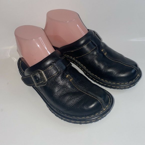 Womens Born Black Leather Slides Clogs Size 6M Contrast Trim Side Buckle W31617 - Picture 2 of 11